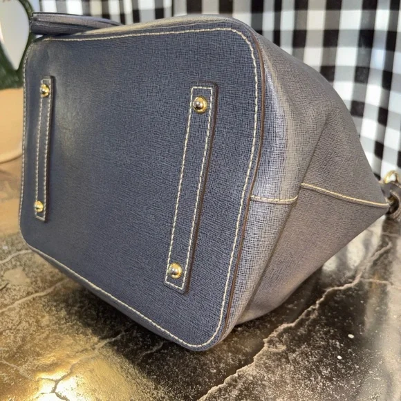 Dooney & Bourke Kendall Saffiano Leather Drawstring Bucket Bag NWOT - Picture 4 of 6